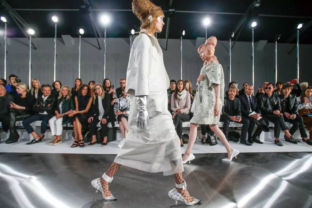 想装x结果没人接单,想装个x怎么办