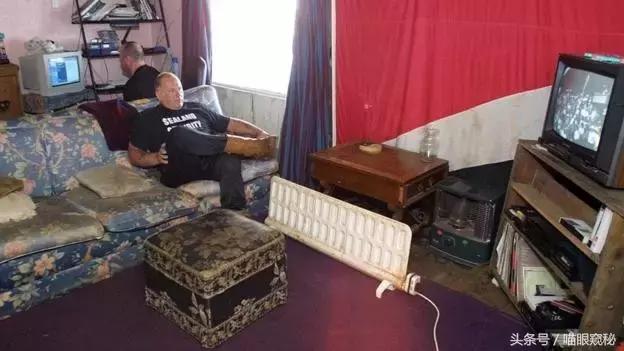 这个如篮球场大小的袖珍国家，唯一的出路是和中国建交？