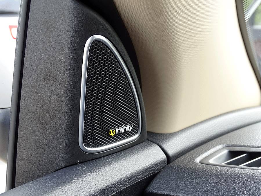 宝骏560半自动挡值得入手吗,2019款全新宝骏560自动挡顶配