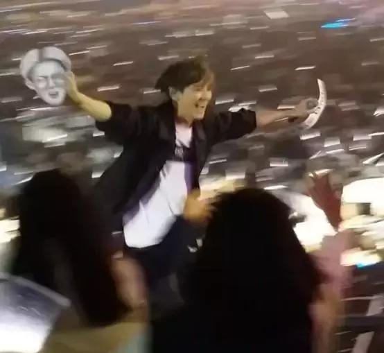 去看exo演唱会的事项,怎样在演唱会上引起爱豆的注意exo