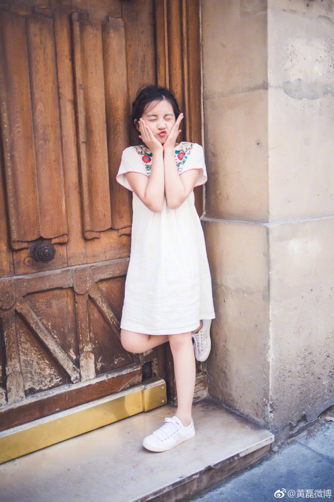 看到这样受排挤的关之琳,才知道行走江湖真的不能只能靠美貌!