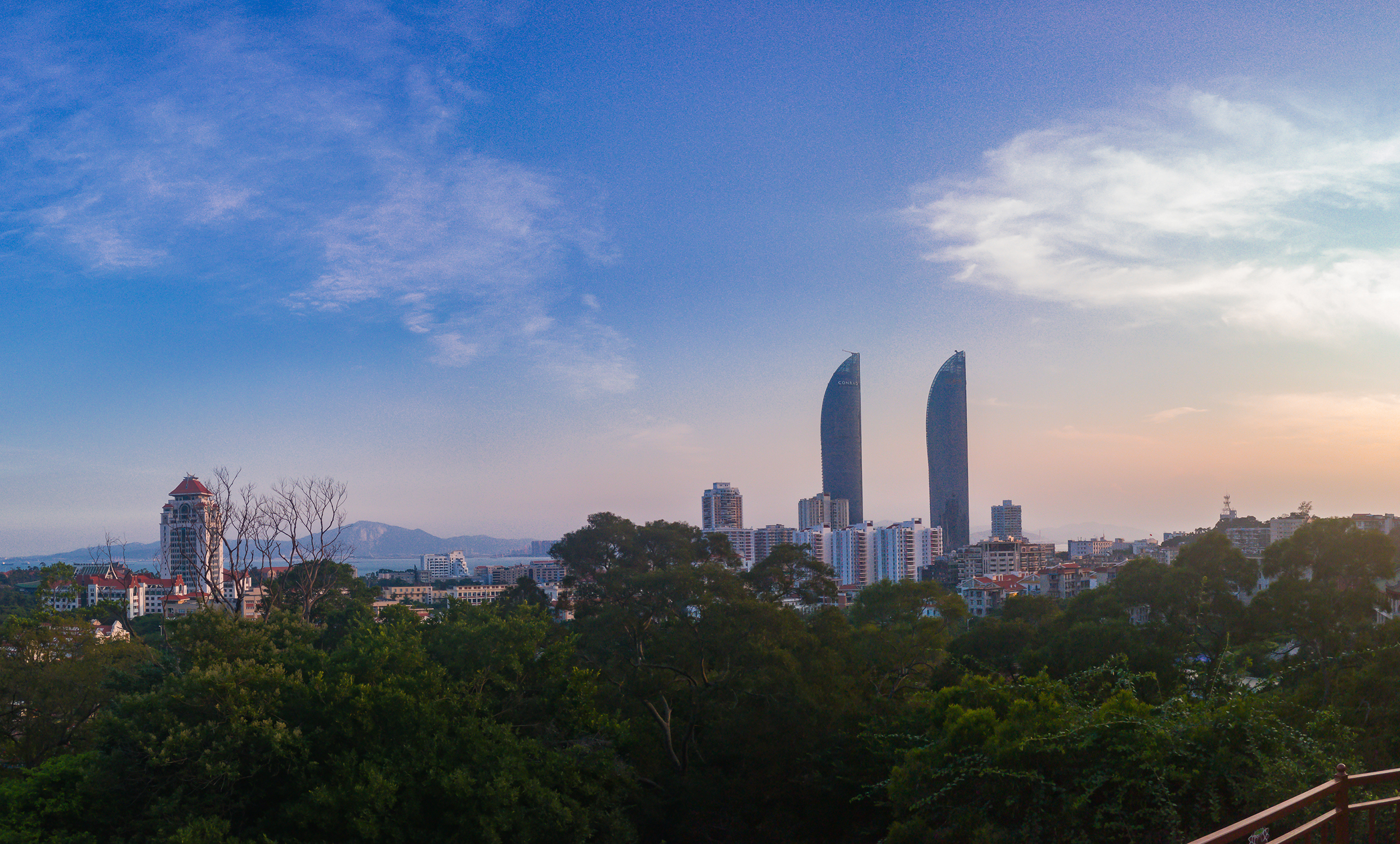 手机旅拍:厦门大学南门外的南普陀寺