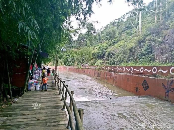 顶着烈日来一次漂流,顶着烈日前行