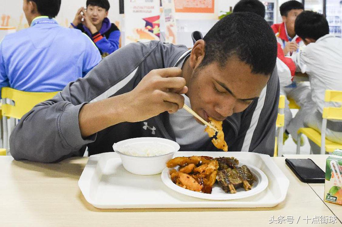 现役中国男篮黑混血球员,中国混血篮球运动员有几个