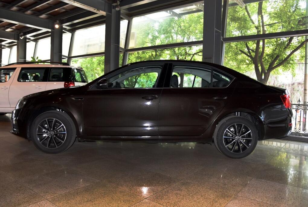 明锐2017款手动智行用车感受,2017款明锐驾驶质感怎么样