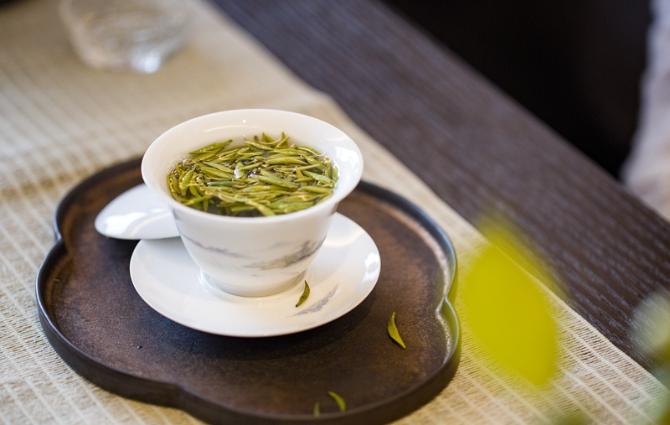 制茶工艺晒青,制茶工艺之摊青与萎凋的区别