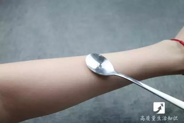 蚊子咬后奇痒快速止痒,蚊子叮了怎么能快速止痒