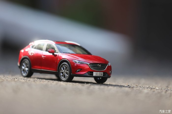 新款马自达cx-4车模型,马自达cx-4后备箱细节图