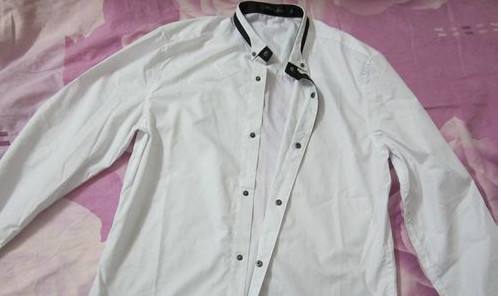 衬衫皱了没有熨斗怎么办学生,衬衫很皱熨斗可以熨平吗