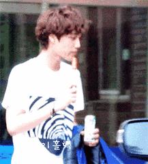 有钱了有钱了，我都不知道怎么花！此处应该艾特EXO