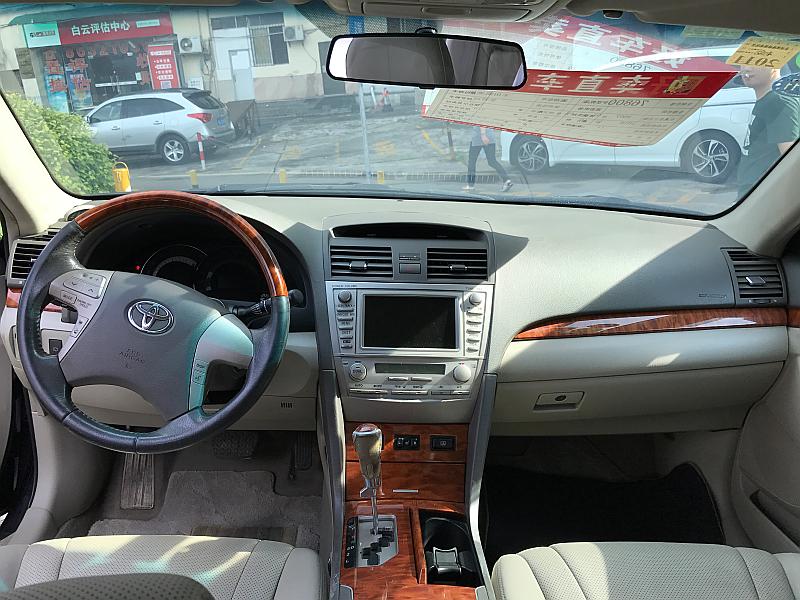 07年的凯美瑞2.4二手多少钱,2017年款凯美瑞2.0豪华版二手价格