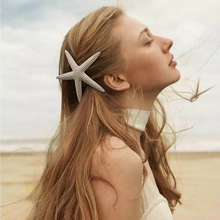 赵丽颖和杨幂白西装,别人家的男友