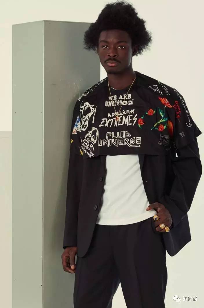 当下男装流行款式,男装宽松百慕大短裤流行趋势