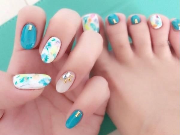 美甲饰品掉色了怎么办,美甲上的珍珠饰品掉色了怎么办