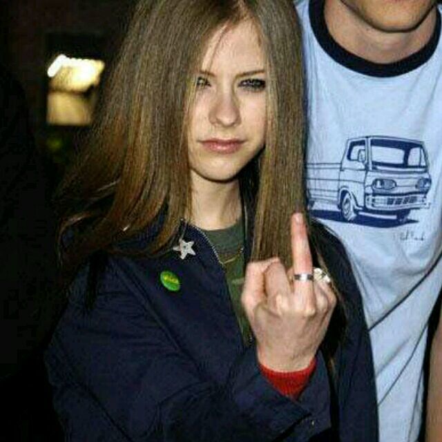 永远的朋克公主——艾薇儿拉维尼