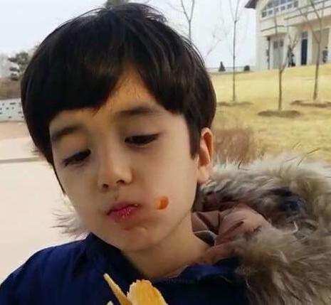 徐列弗图片,韩国混血童模徐列弗