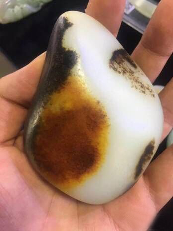 俄料假皮,俄料如何冒充和田玉