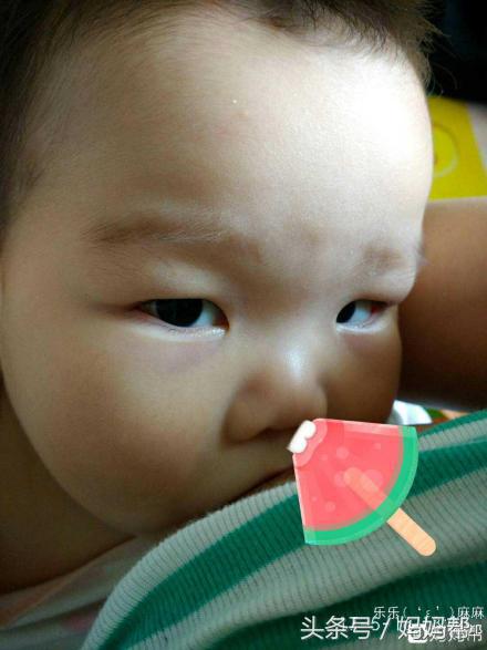 喂夜奶的三个方法,半岁母乳喂养如何断夜奶