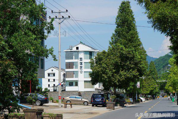 我们是谁?游客!我们做啥?木工!怎么做?打酱油!