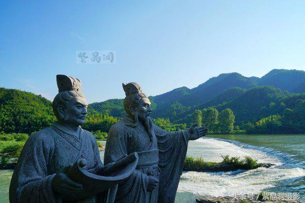 我们是谁?游客!我们做啥?木工!怎么做?打酱油!