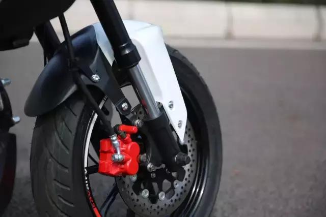 小幽灵ad125摩托评测,小幽灵ad125摩托车