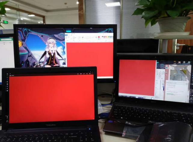 除了配置之外,炫龙游戏本的IPS屏幕也值得关注