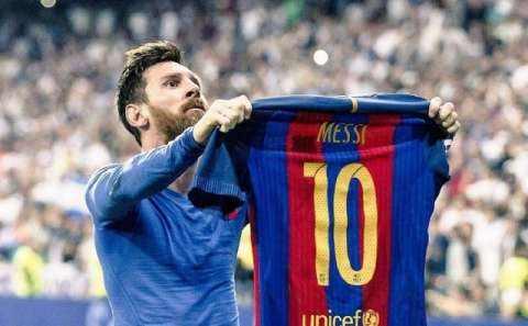 在每一个不眠的夜里,在每个孤独的深夜陪伴你