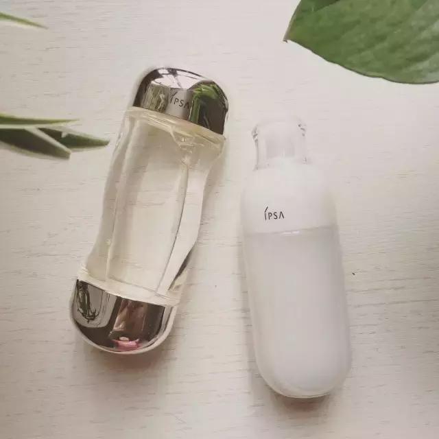 黛珂紫苏水和ipsa流金水哪个好用,ipsa流金水和黛珂紫苏水哪个好