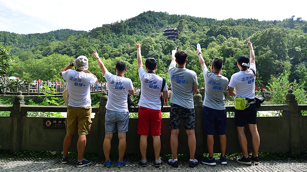 涓轰粈涔堝窛濡瑰瓙鍚冭荆鐨勫悆涓嶈儢,涓轰粈涔堝窛濡瑰瓙鍚冮偅涔堟补鑵婚兘涓嶈儢