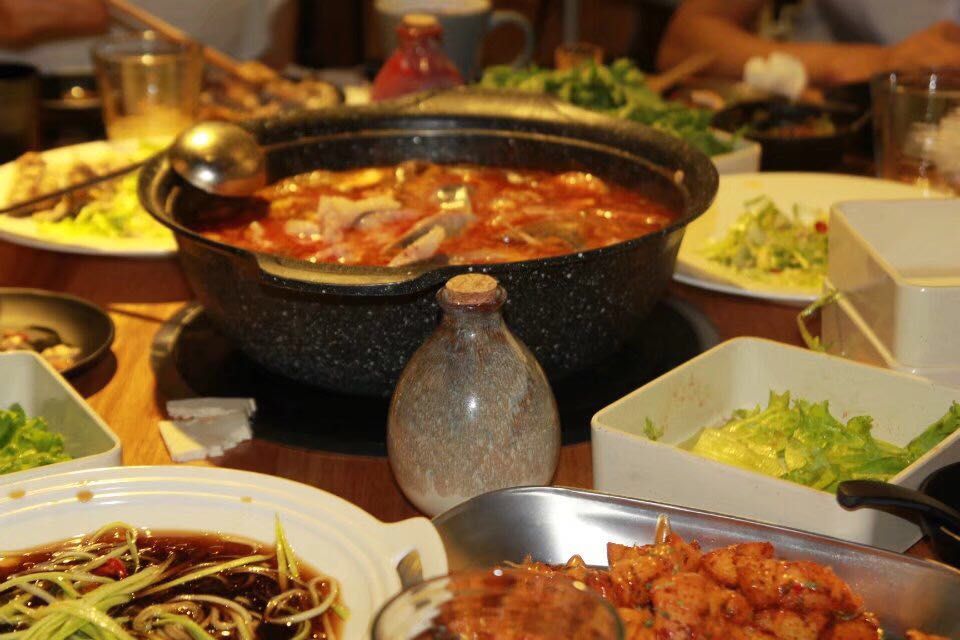 分享一下贵州凯里酸汤鱼,猫爷讲历史