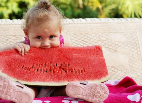 哺乳期可以吃冰镇西瓜吗,哺乳期能吃冰西瓜