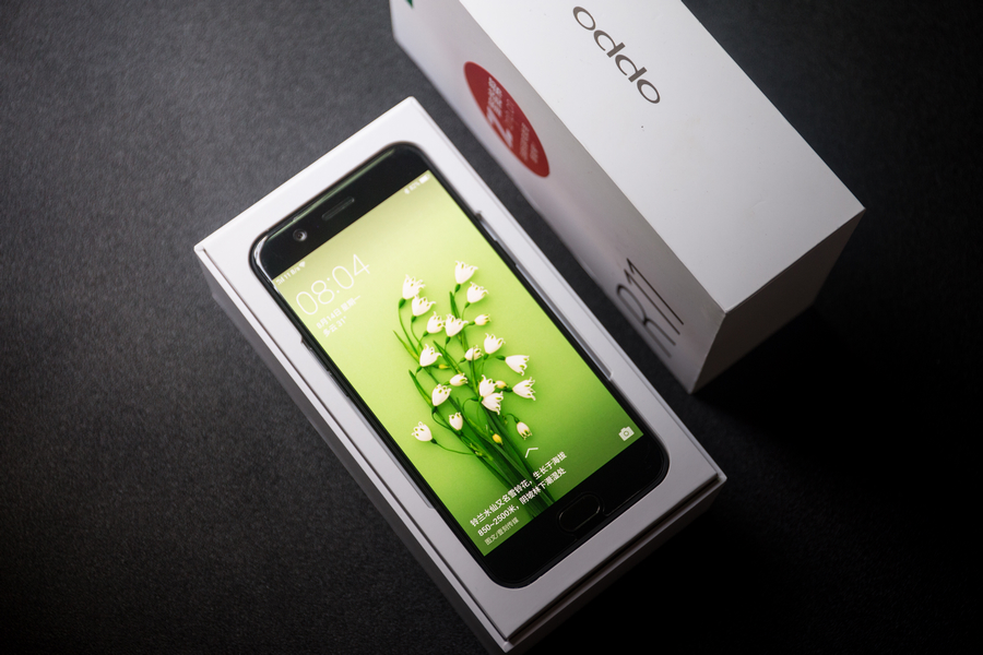 oppor11已成17年爆款产品,为什么oppo就被称为厂妹