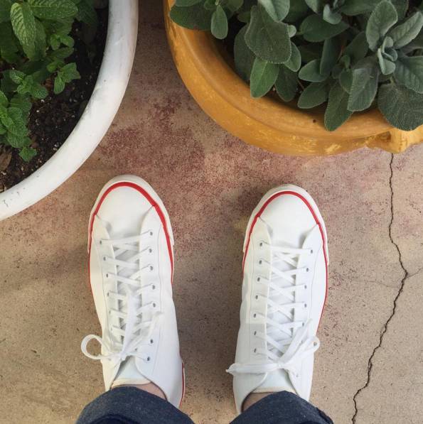 帆布鞋也能穿出女王风范,帆布鞋也能穿出高级感