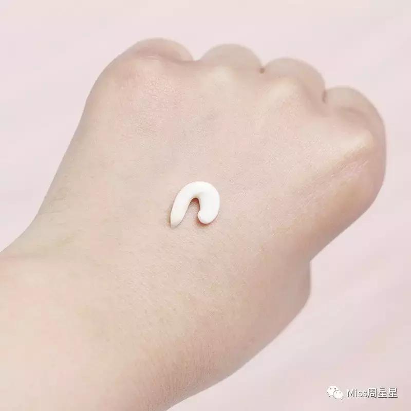 神奇！夏天去海岛晒成炭也能白回来，全靠这些美白身体乳！