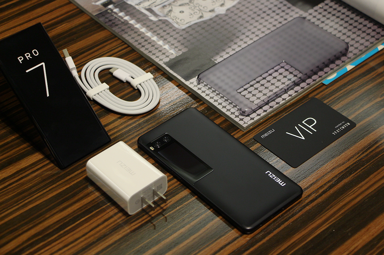 创新还是噱头？魅族PRO7究竟是一款怎样的手机？