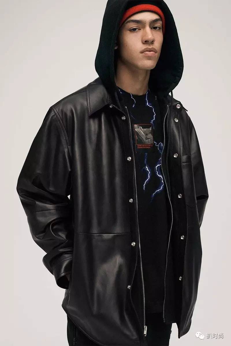 当下男装流行款式,男装宽松百慕大短裤流行趋势