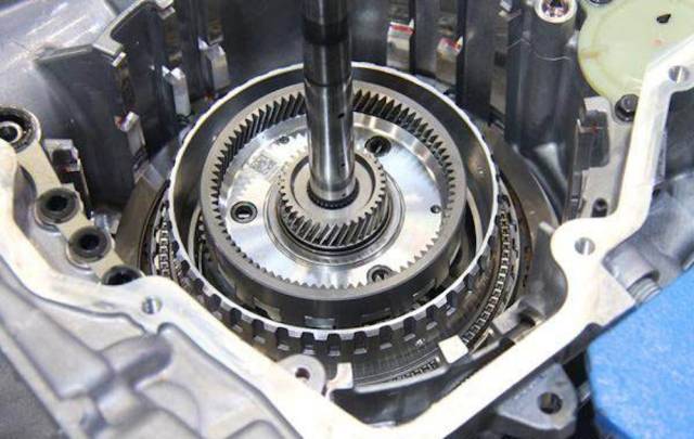 君威和速腾变速箱哪个好,9at和7dct