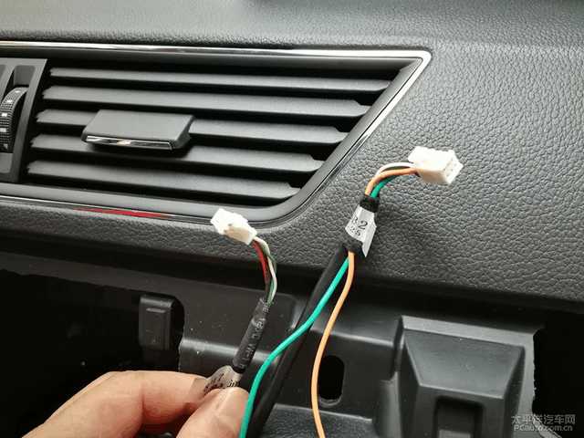 大屏导航改装手把手教你diy,道奇酷威改装大屏导航安装方法