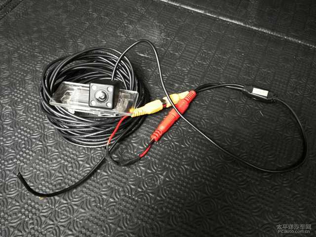 大屏导航改装手把手教你diy,道奇酷威改装大屏导航安装方法