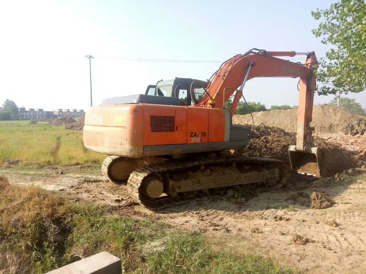 二手挖掘机发动机总成,二手挖掘机直喷和电喷哪个好