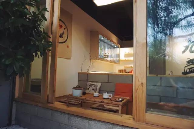 不泡酒吧泡茶社，成都这6家文艺茶社里藏着年轻人的诗和远方