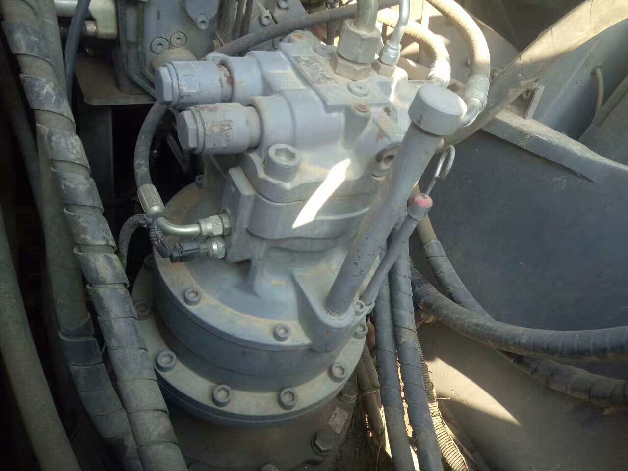 二手挖掘机发动机总成,二手挖掘机直喷和电喷哪个好