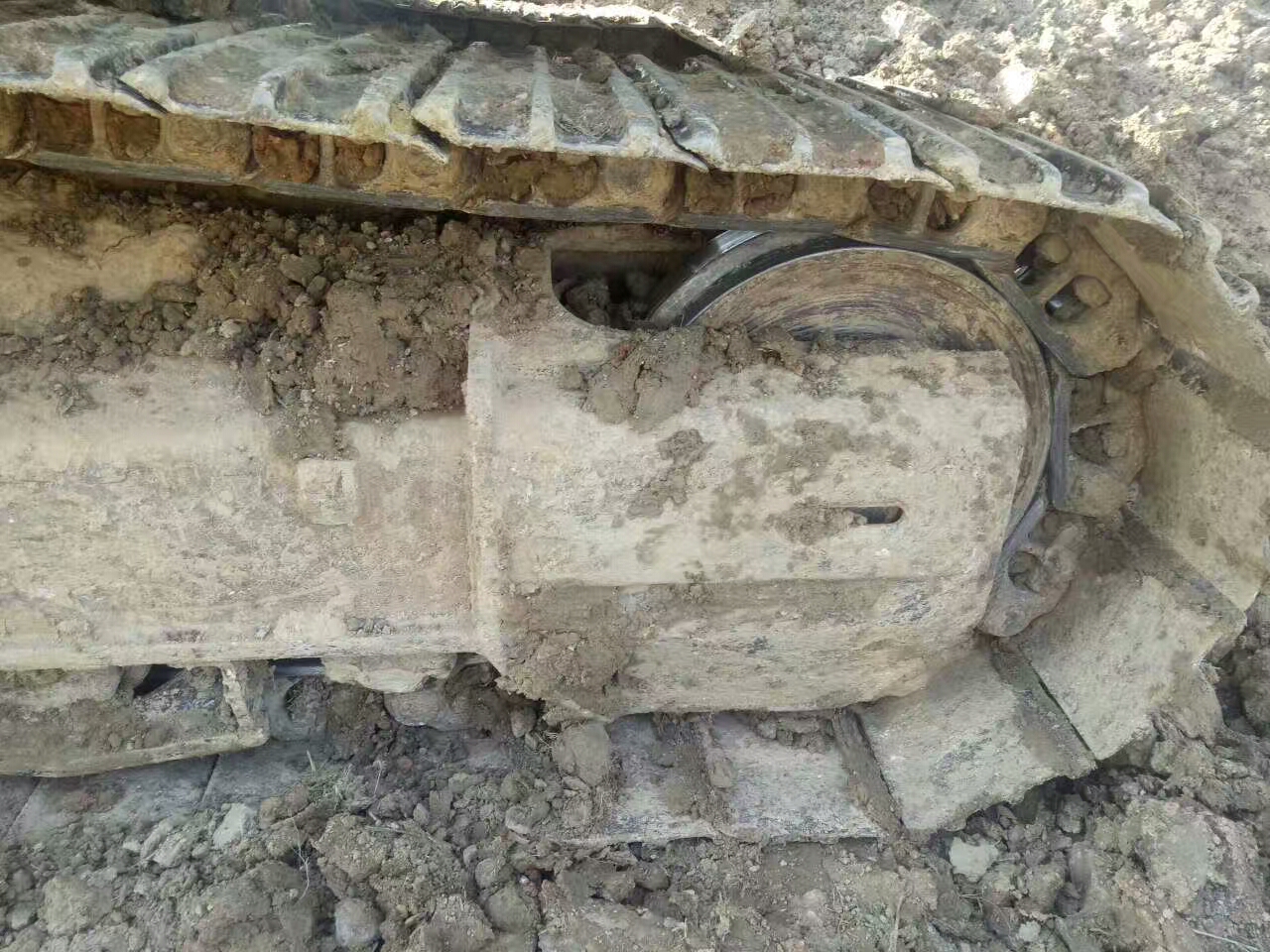 二手挖掘机发动机总成,二手挖掘机直喷和电喷哪个好