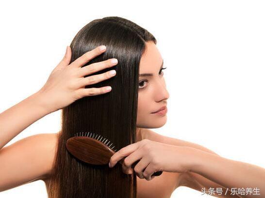 日常养护头发的技巧,头发尴尬时期如何养护