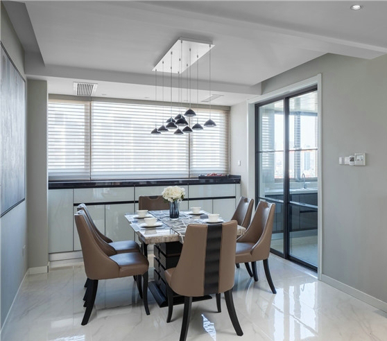 半包7万，常州莱蒙城A1户型，126平三室两厅，吊顶灯真独特