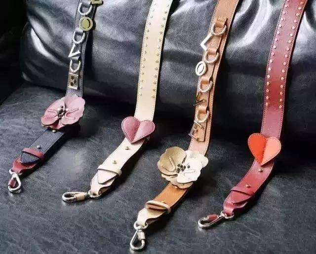 prada三合一包包七夕,prada包大爆款