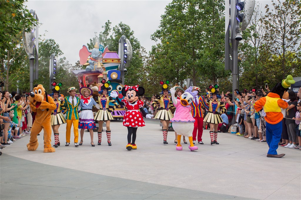 上海迪士尼游玩攻略超详细,最新上海迪士尼游玩攻略视频