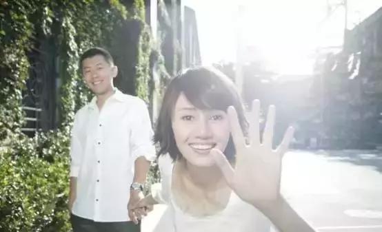 干货分享最心机的婚纱照pose,秀禾服婚纱照教你摆pose