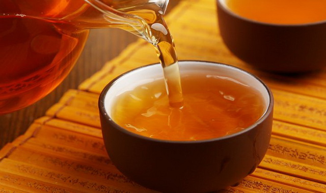 女性更年期肝肾不足的食疗方