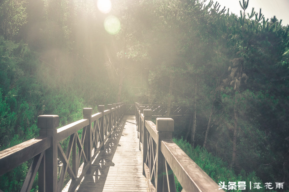 丹寨万达小镇打造综合性旅游景区,贵州丹寨万达小镇十一第一天